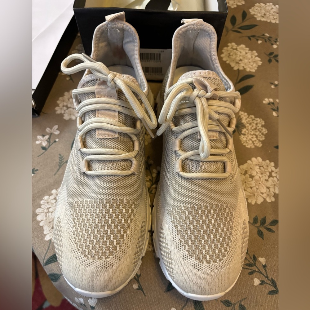 Urban Sport by J/ Slides Cooper Off White Knit Sneakers. NIB size 9.5 medium
